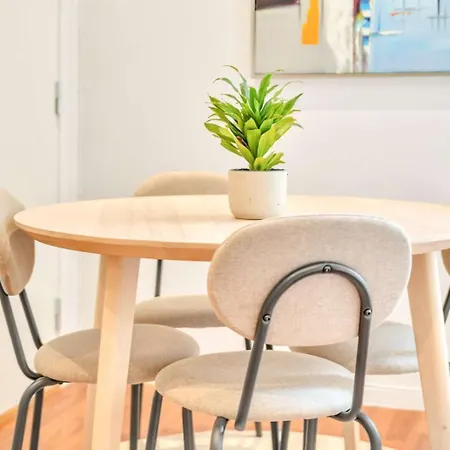 Heimby - Roomy W Free Parking And Seaview Lejlighed