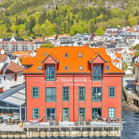 Apartment Heimby - Roomy W Free Parking And Seaview Bergen