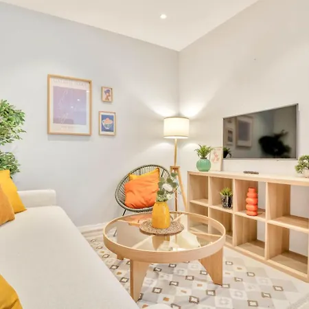 Apartamento Heimby - Roomy W Free Parking And Seaview