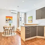 Heimby - Roomy W Free Parking And Seaview Appartement